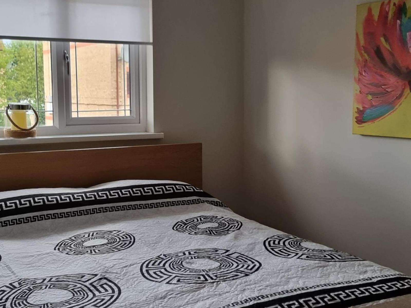 Cozy House With Free Parking & Wifi Near Maryland Station Hotel London Exterior photo